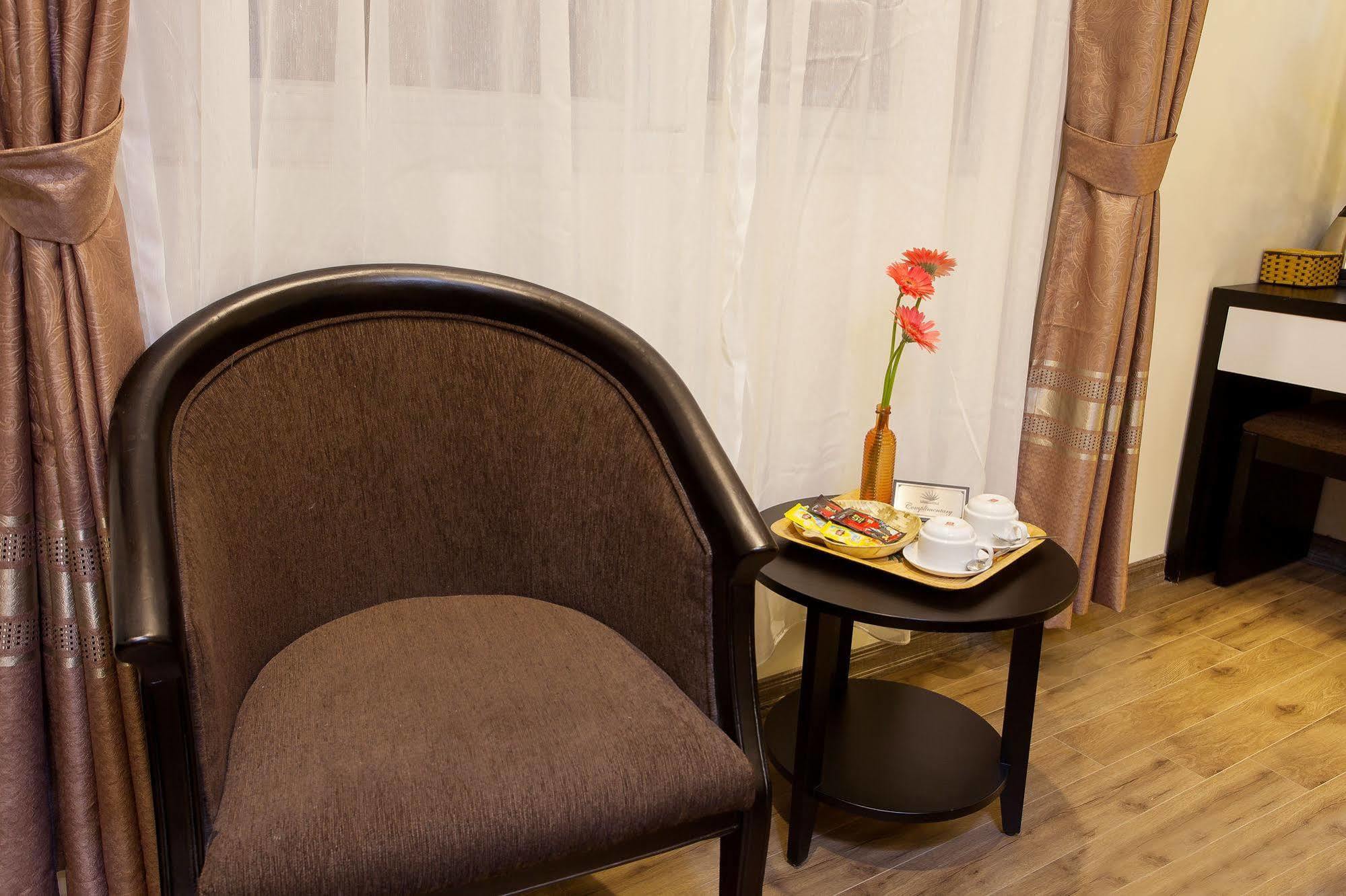 Serenity Diamond Hotel Hanoi Exterior foto